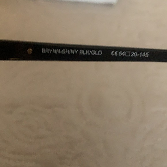 Frieda Rothman Over Size Black w/ Gold Sunglasses - Picture 4 of 7